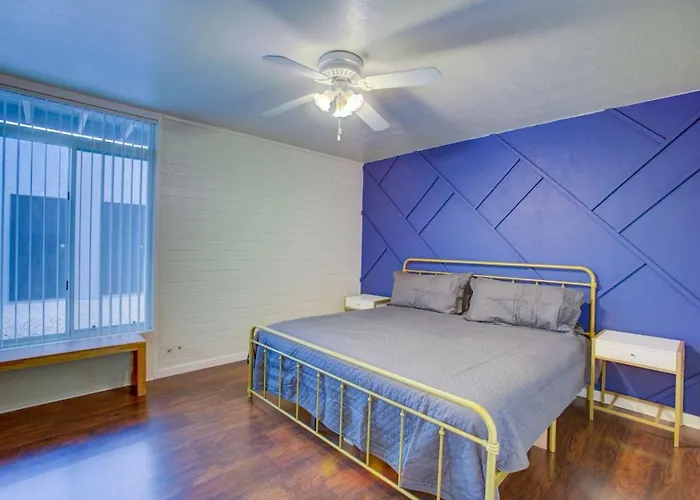 Uptown 1 Bedroom With Pool Phoenix
